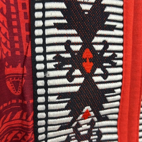 Soft Surroundings Red Embroidered Boho Tribal Print Tunic Top Women’s Size Large - Picture 4 of 7